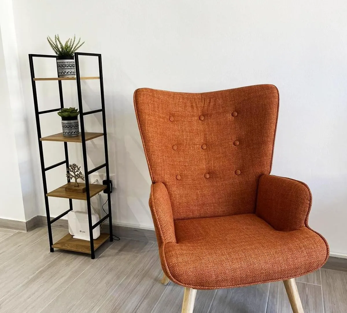 Unlock The Island - Local Insights For Your Stay Larnaca