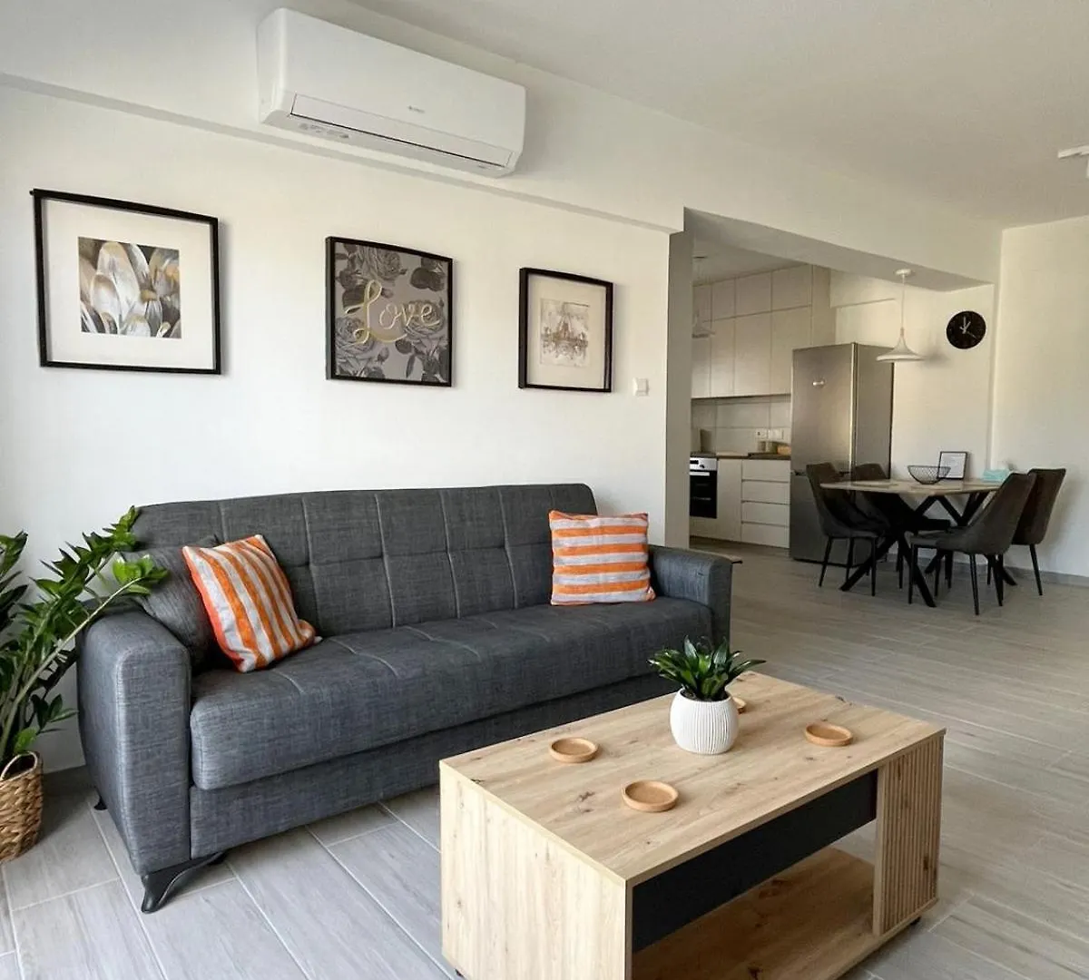 Unlock The Island - Local Insights For Your Stay Larnaca